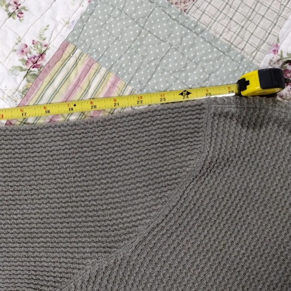 Eddie‎ Bauer Men's 3 Button Light Olive Green Sweater - Picture 12 of 12